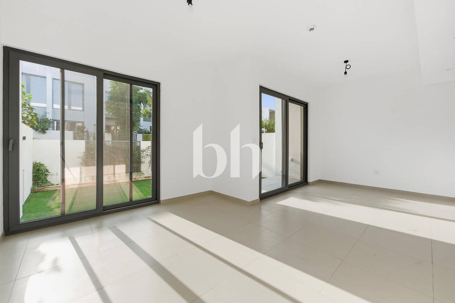 3 Bedroom Townhouse in Elan 1 - photo 2
