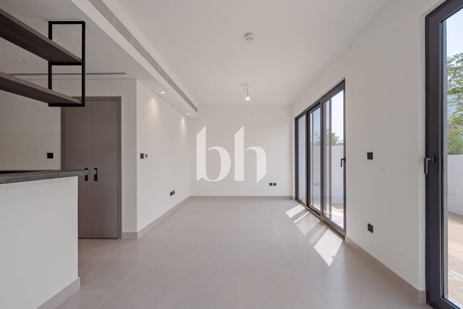 4 Bedroom Villa in Aura 1 - photo 1
