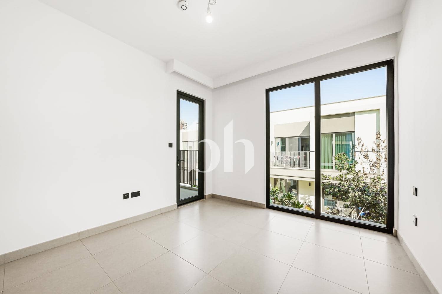3 Bedroom Villa in Aura 1 - photo 2