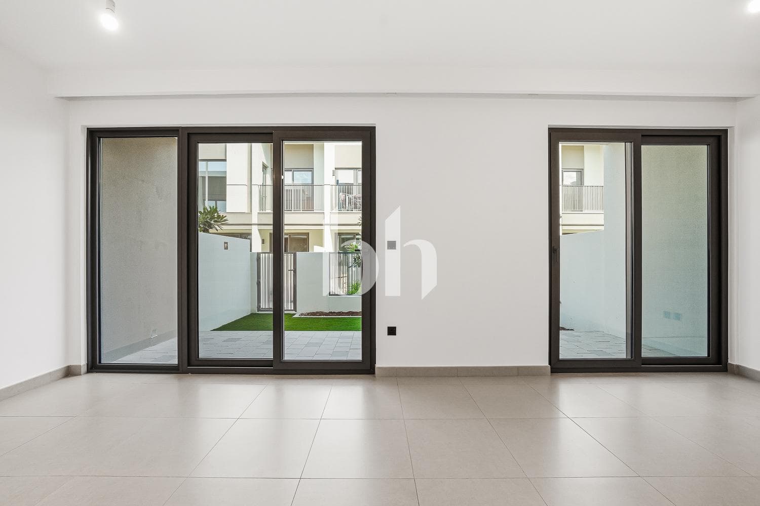 3 Bedroom Villa in Aura 1 - photo 1
