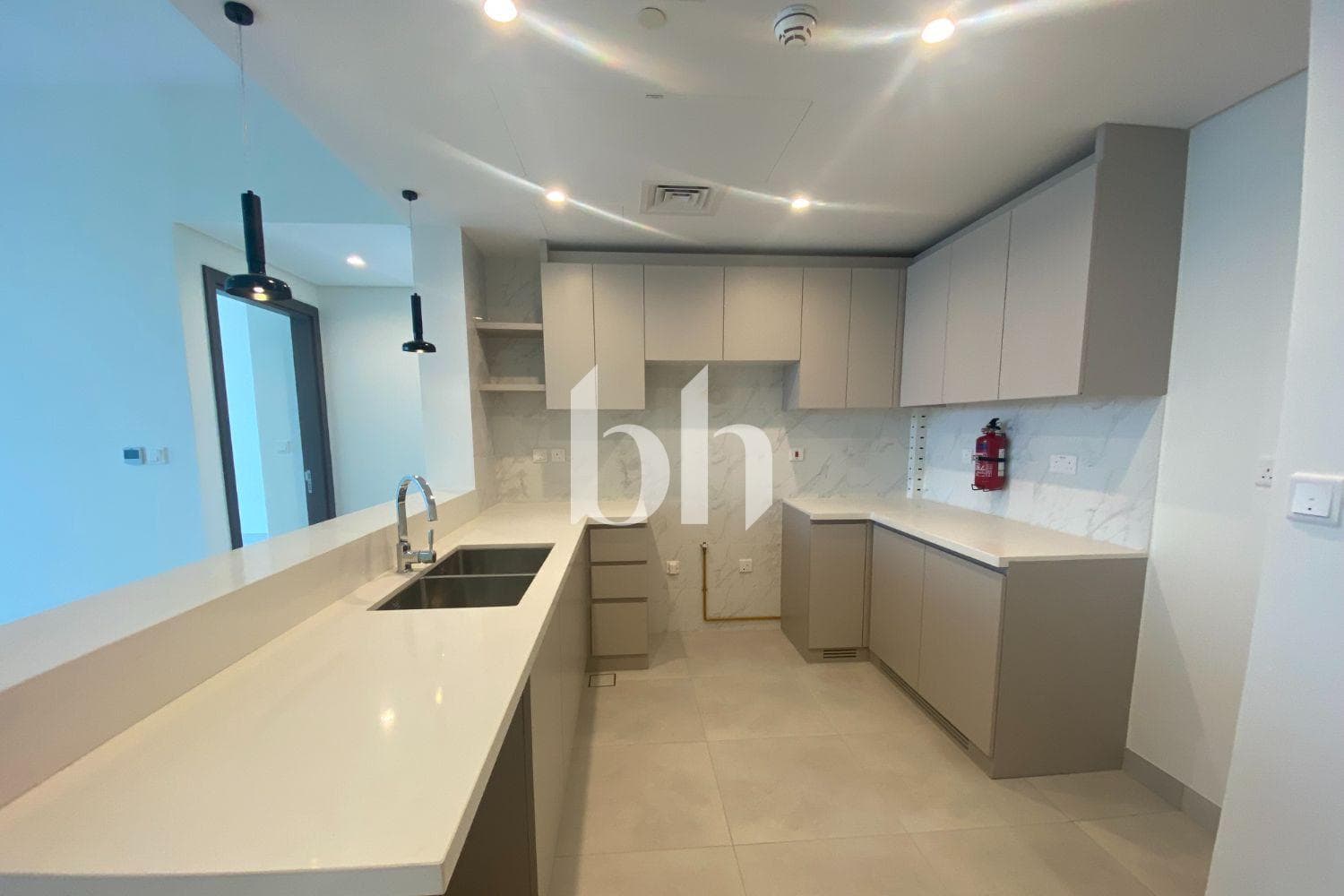 2 Bedroom Apartment in Wasl1 - photo 1
