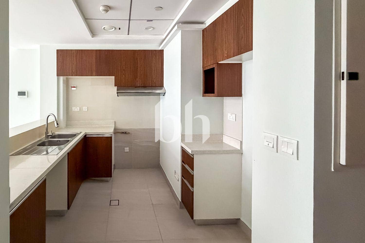 1 Bedroom Apartment in Park Gate Residence 3 - photo 2
