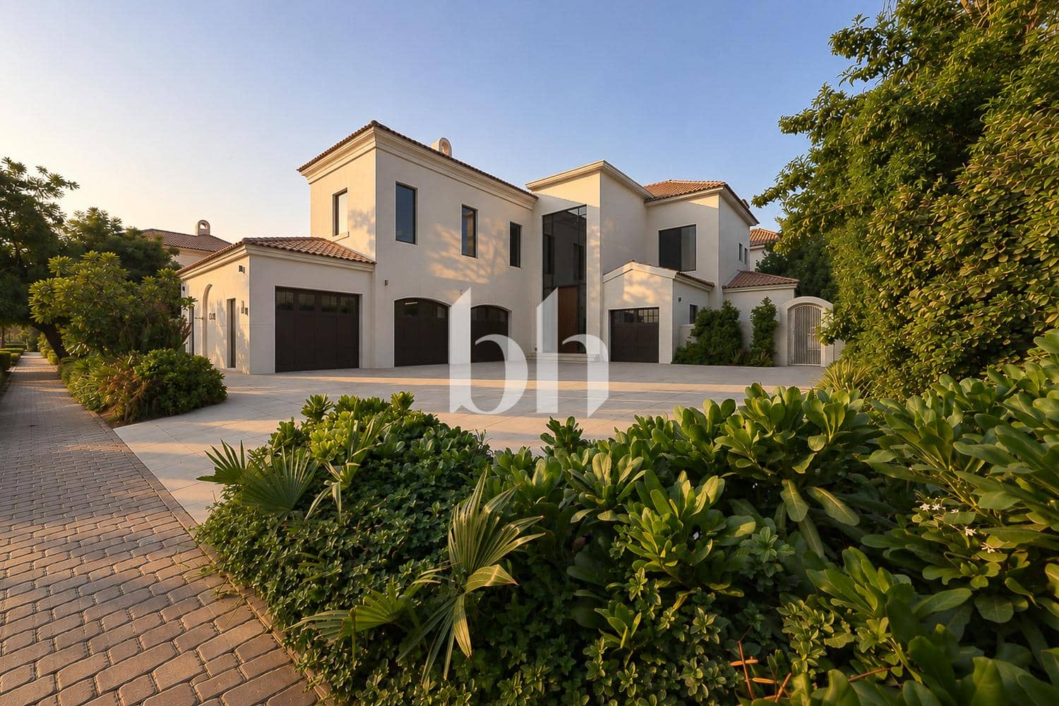 6 Bedroom Villa in Redwood Avenue