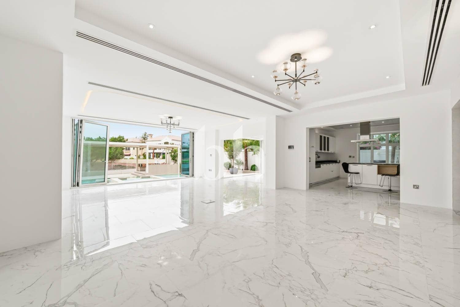 5 Bedroom Villa in Flame Tree Ridge