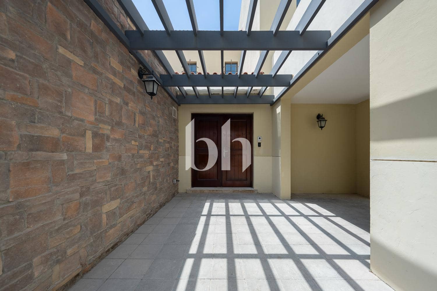 5 Bedroom Villa in Redwood Avenue - photo 1