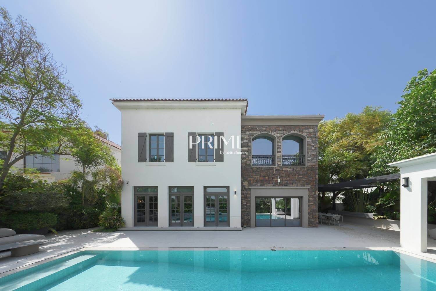 5 Bedroom Villa in Flame Tree Ridge