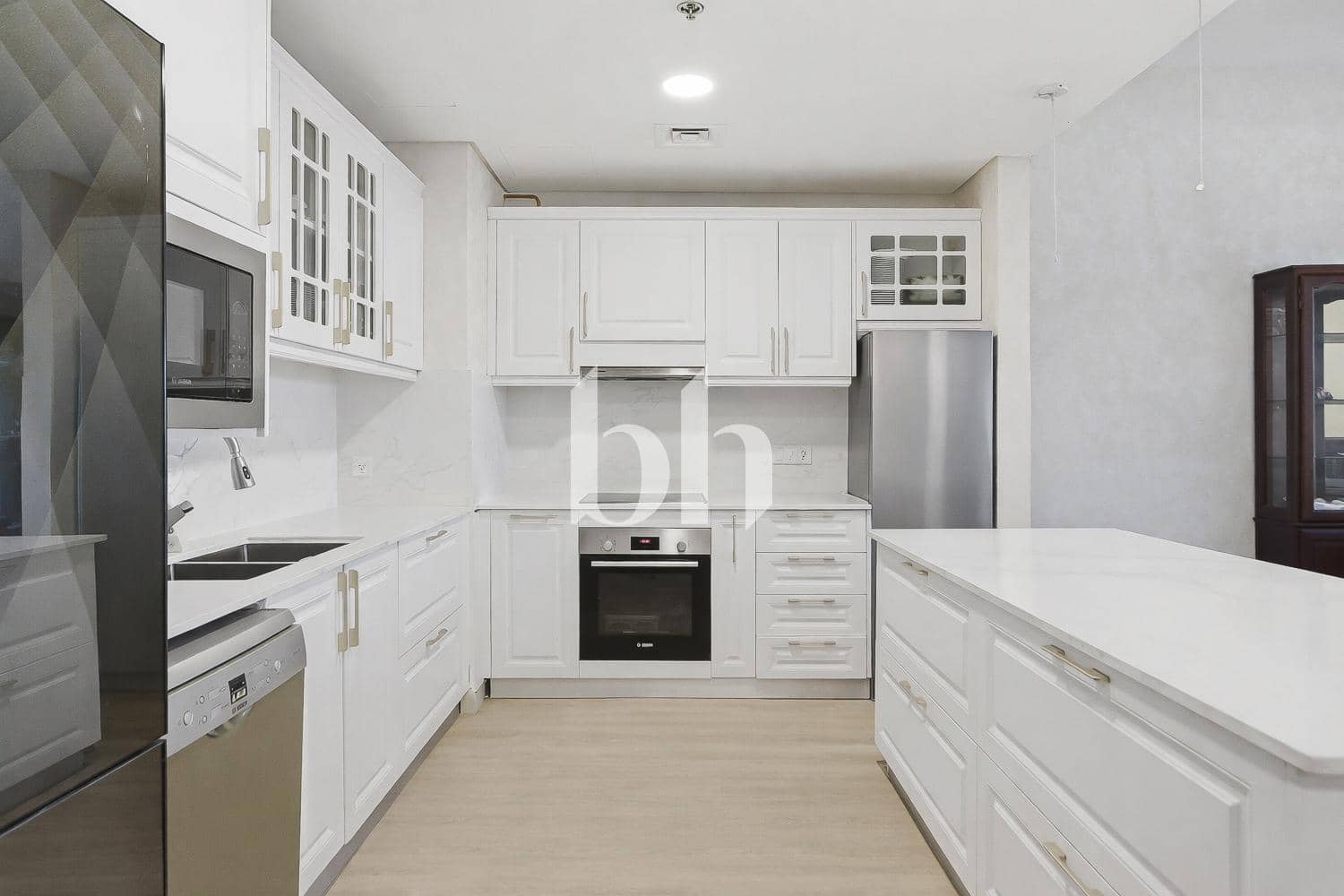 2 Bedroom Apartment in Al Andalus Tower D - photo 2