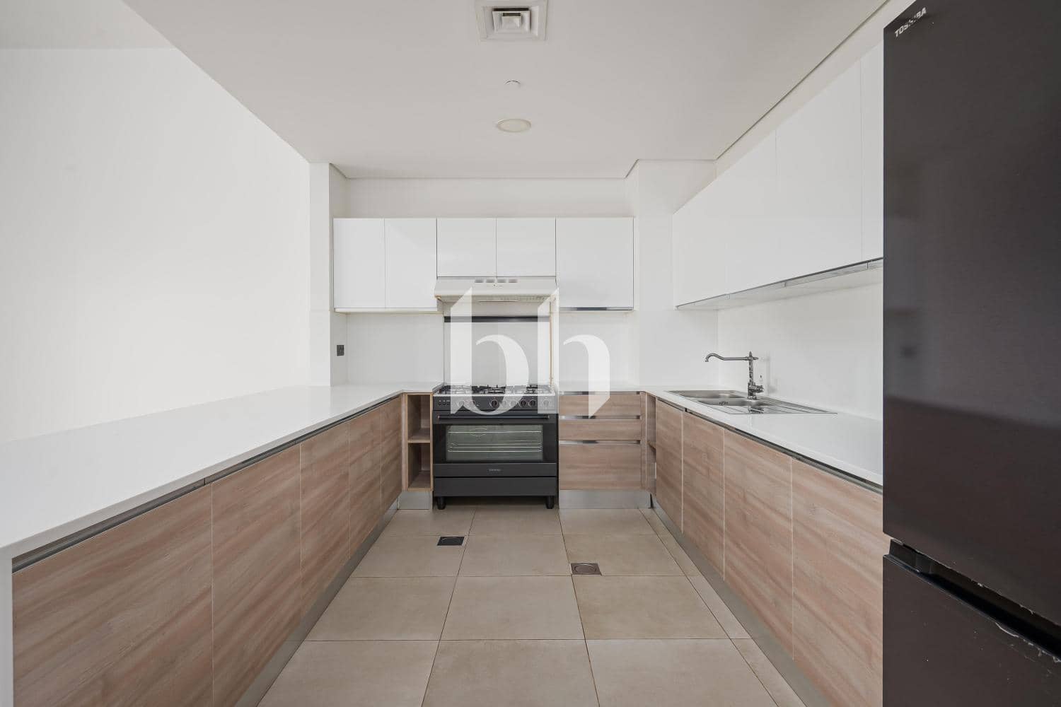 3 Bedroom Apartment in Al Andalus Tower A - photo 2