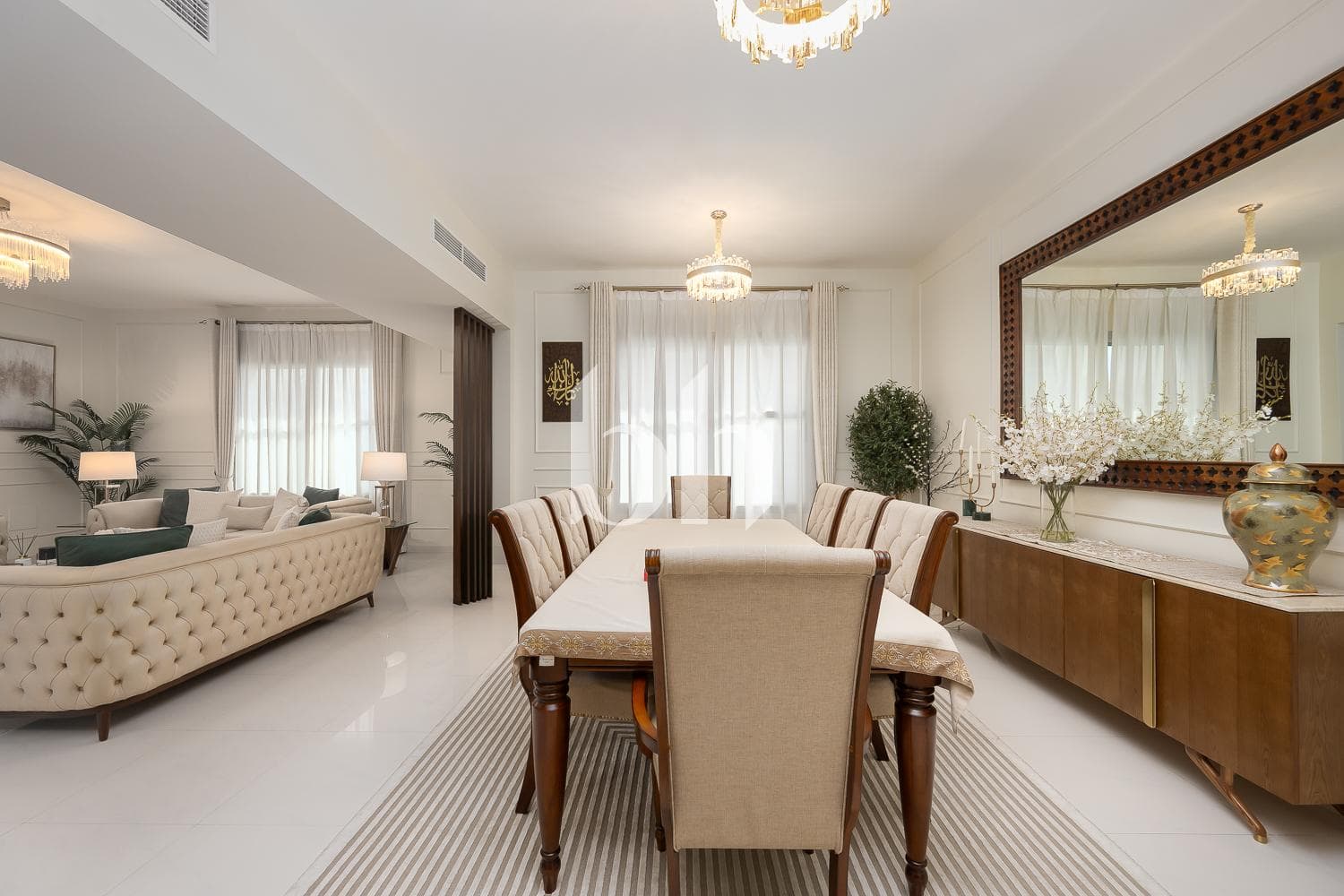 5 Bedroom Villa in Western Residence South - photo 1