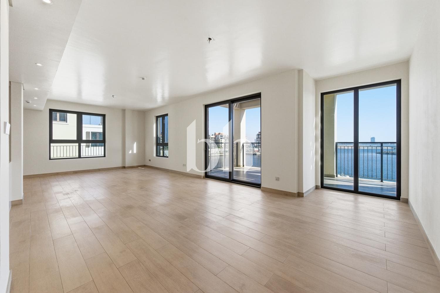 4 Bedroom Apartment in La Cote Building 3 - photo 2