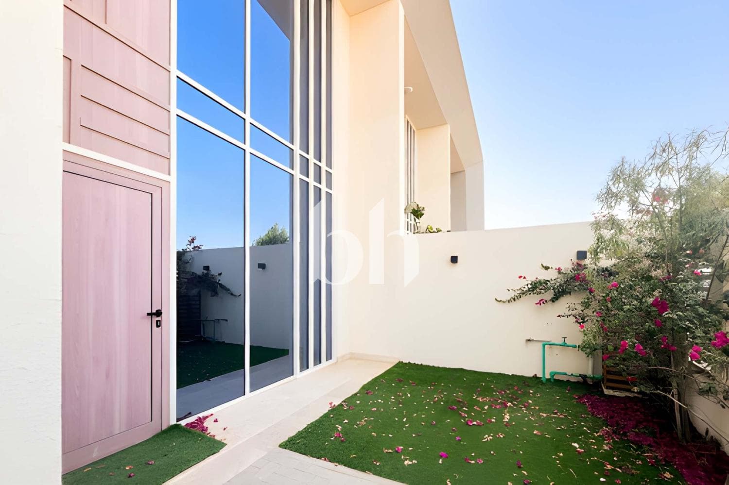 3 Bedroom Townhouse in Rukan Lofts