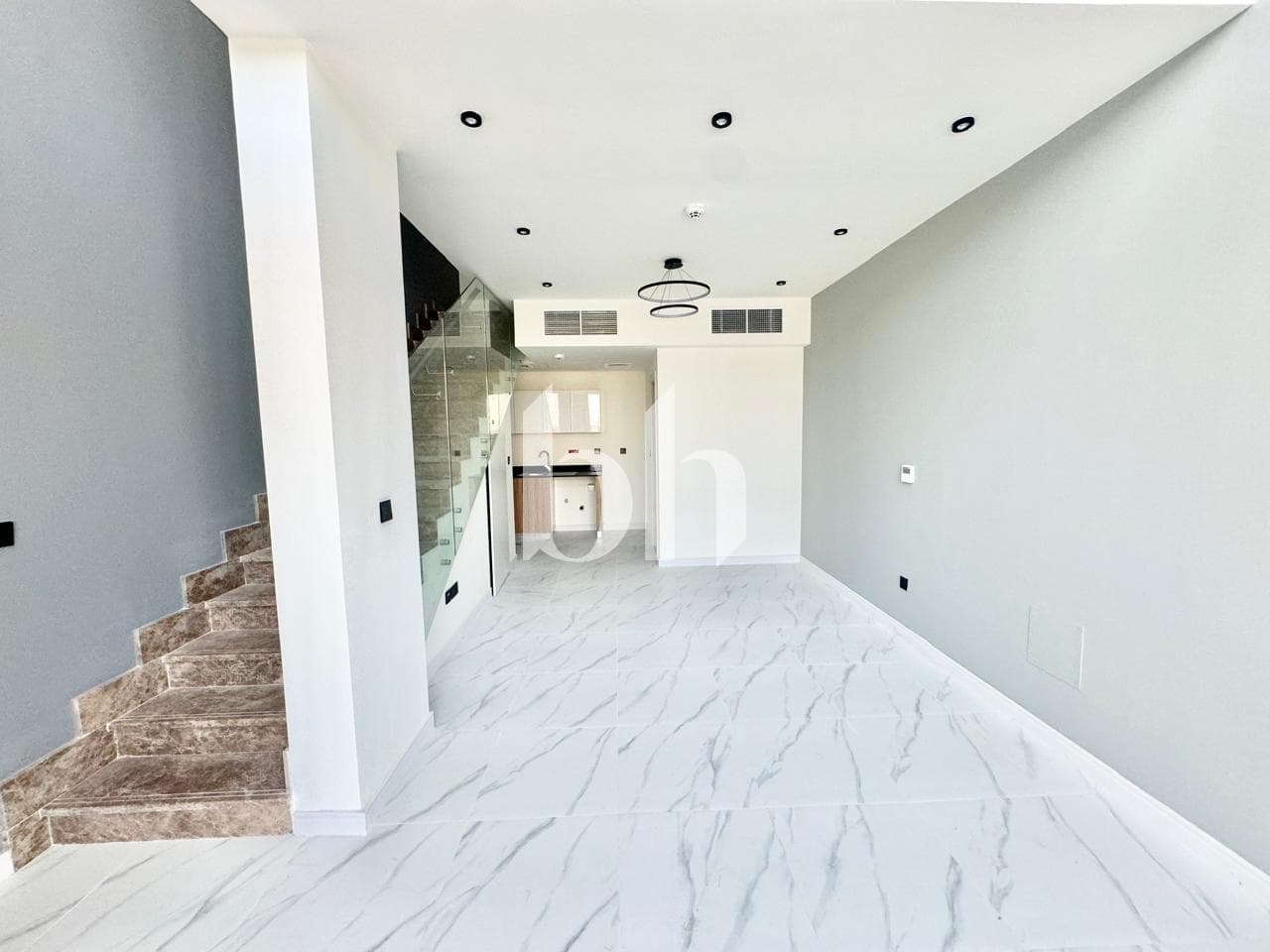 1 Bedroom Townhouse in Rukan Lofts - photo 2