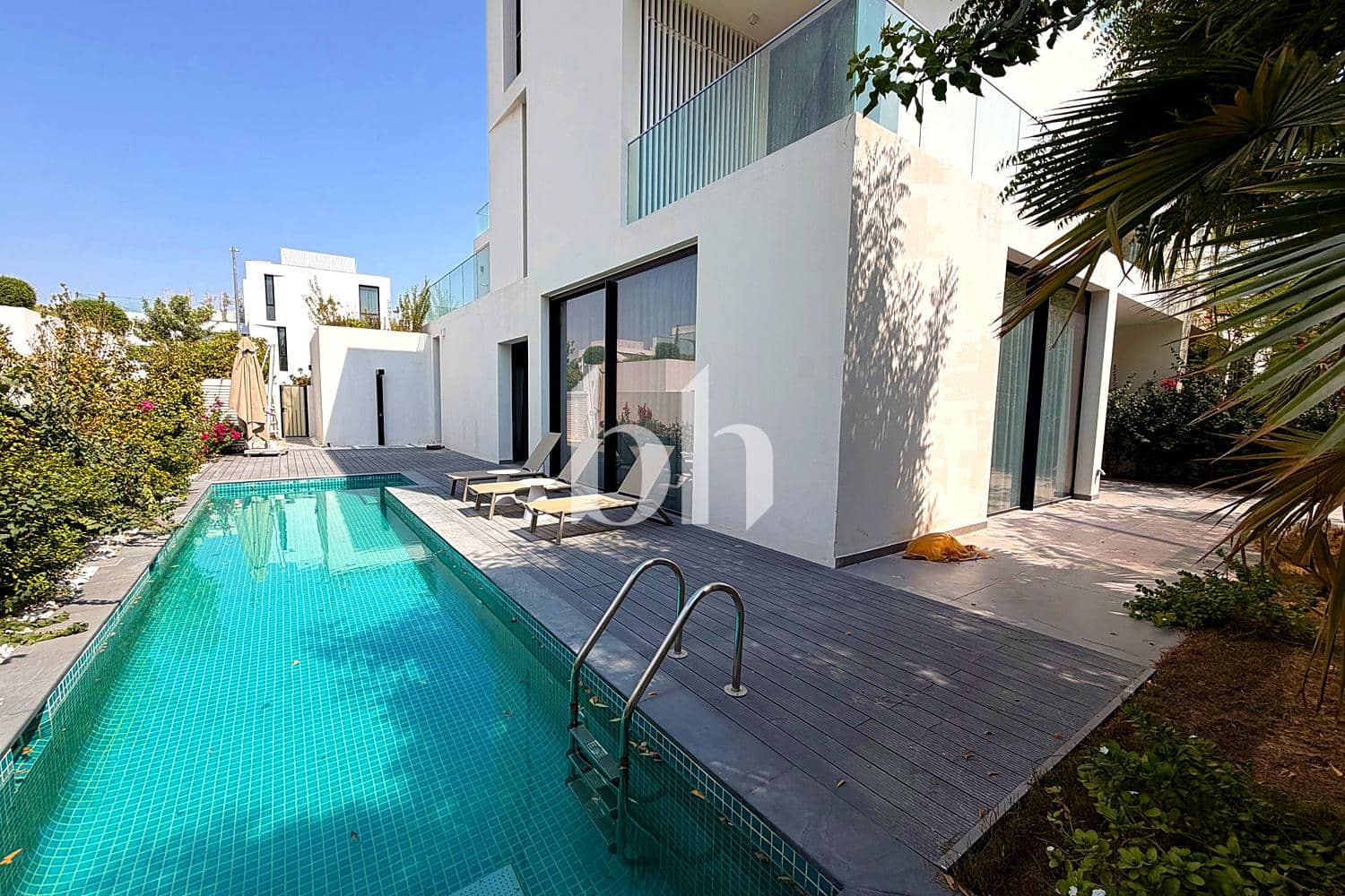 5 Bedroom Villa in Chorisia 1 Villas - photo 1