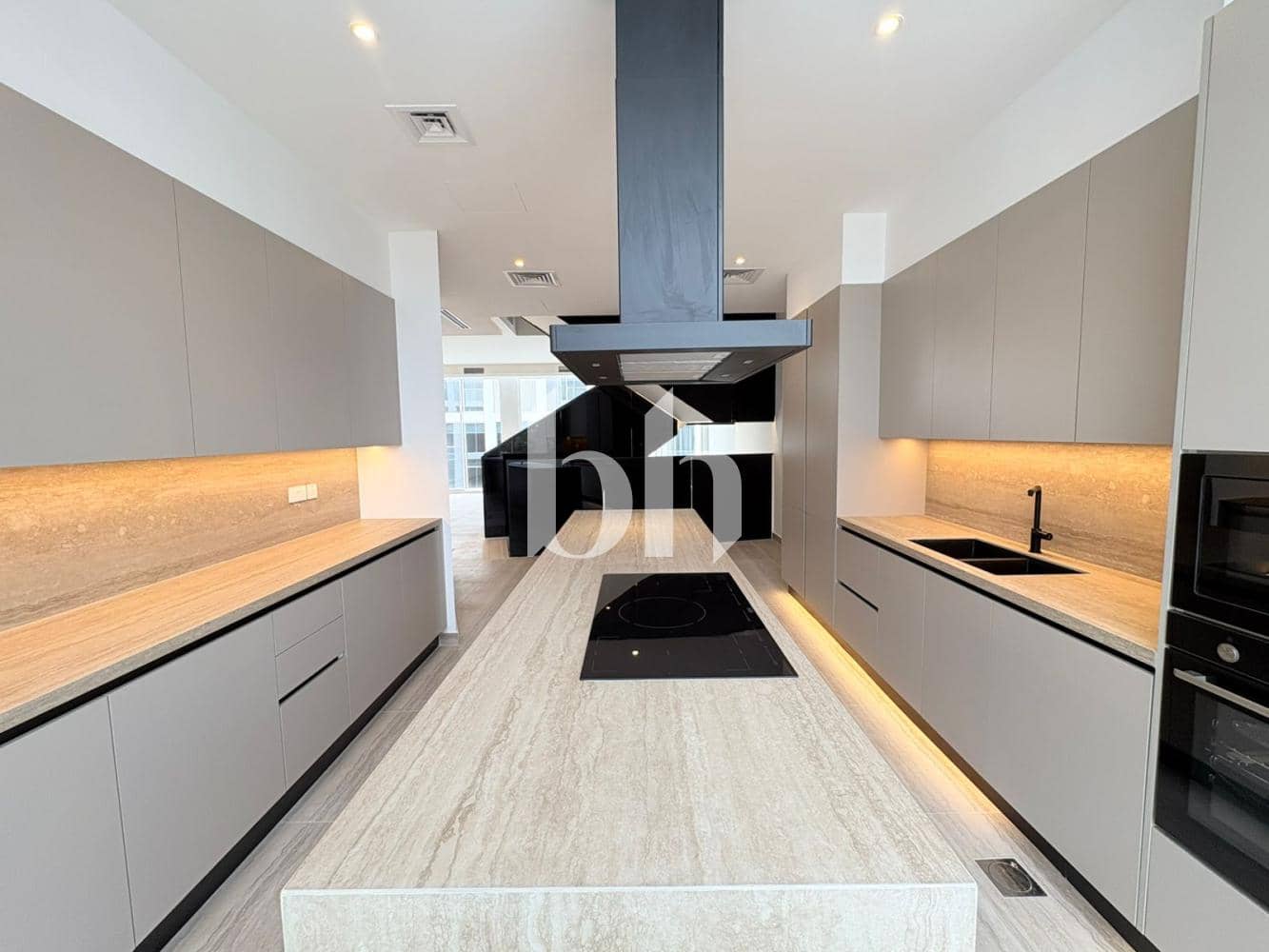 4 Bedroom Townhouse in Ixora 1 - photo 1