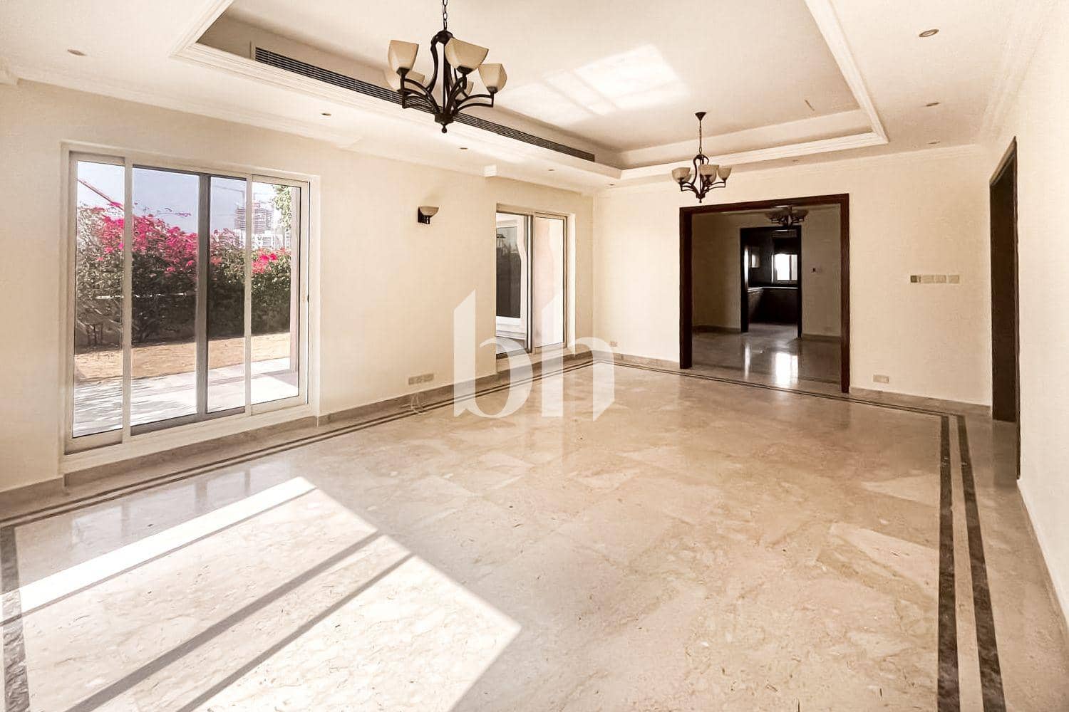 5 Bedroom Villa in The Centro