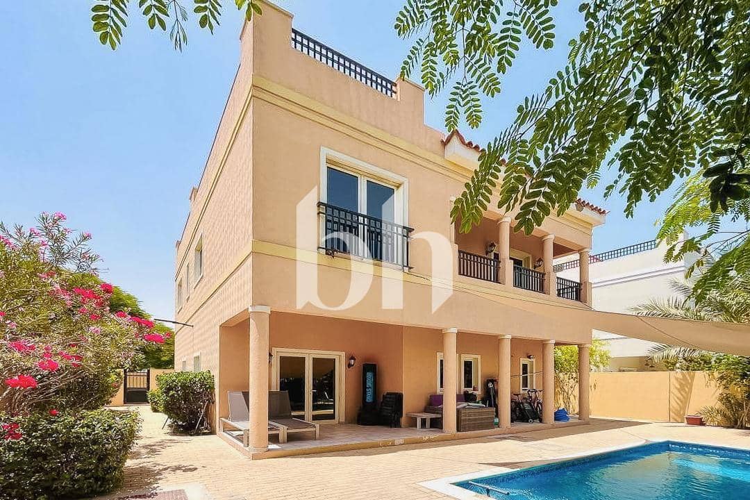 5 Bedroom Villa in The Centro