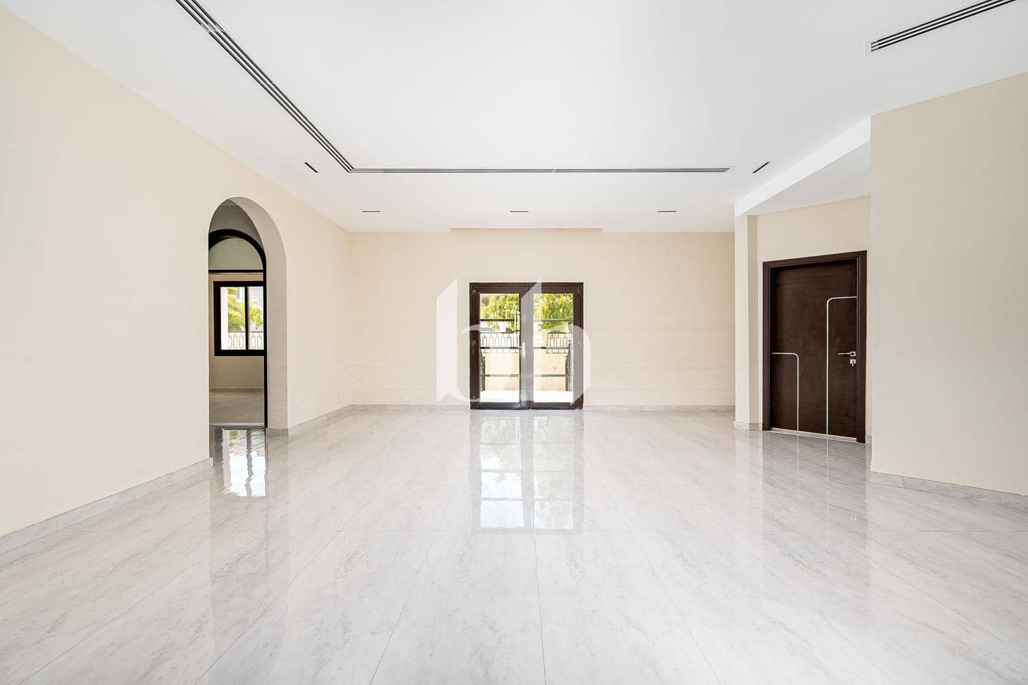 5 Bedroom Villa in Hacienda - photo 2