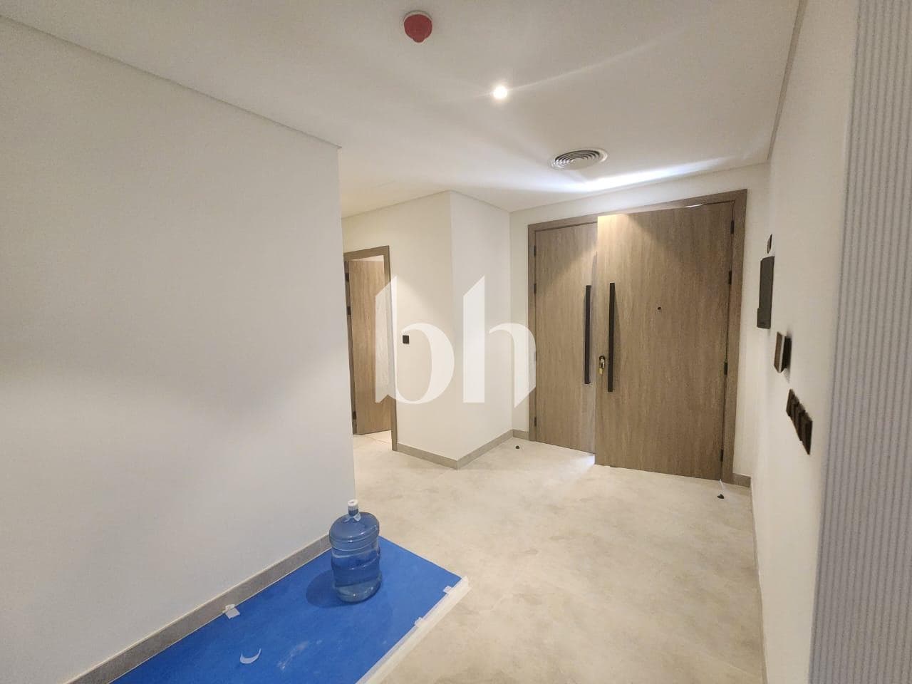 5 Bedroom Villa in California Village - photo 1
