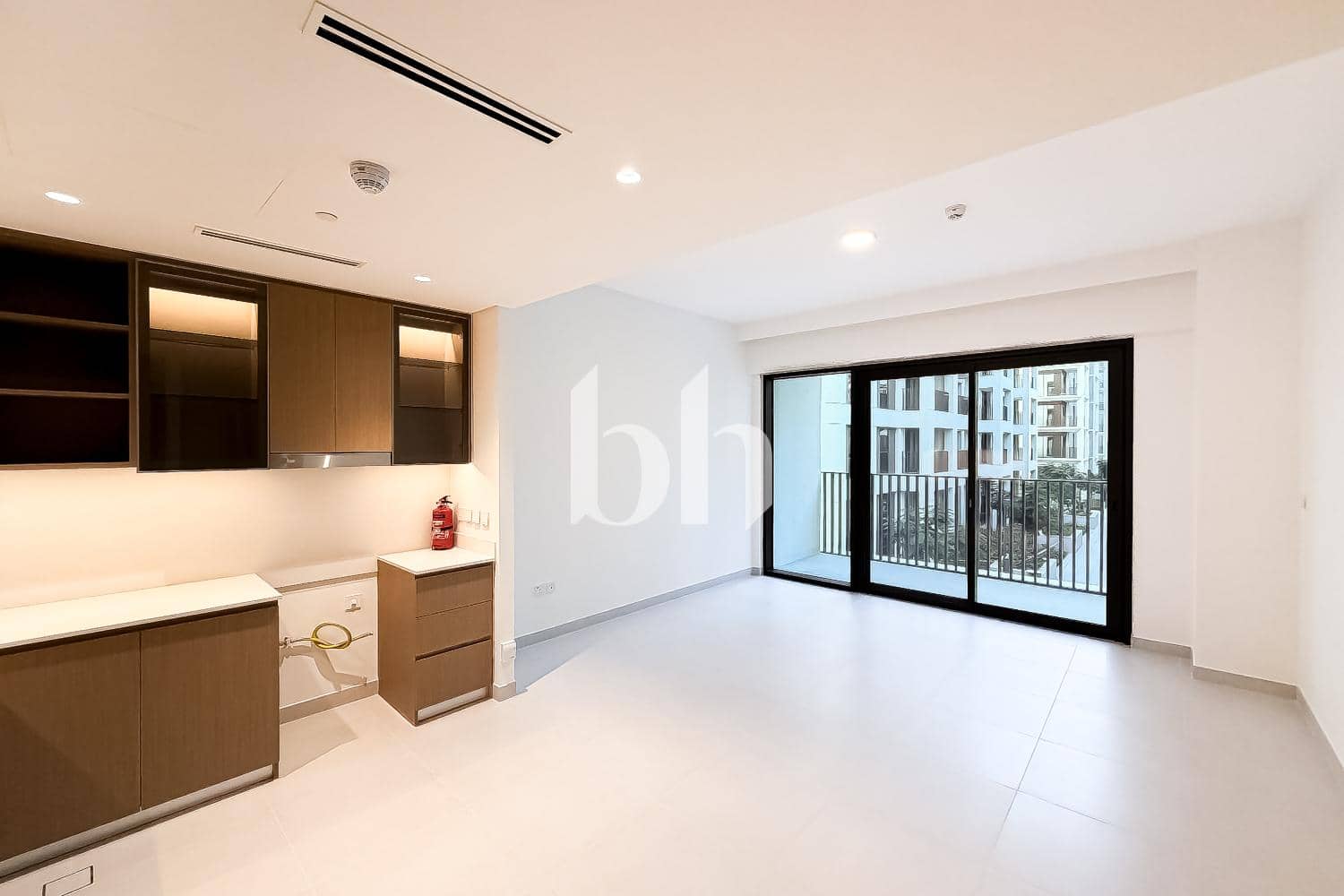 2 Bedroom Apartment in Mangrove Building 2