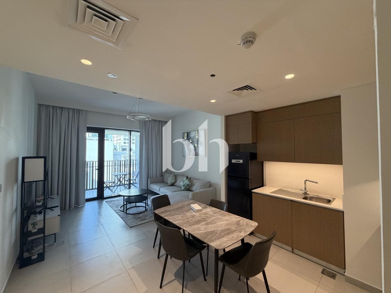 1 Bedroom Apartment in Summer Building 3