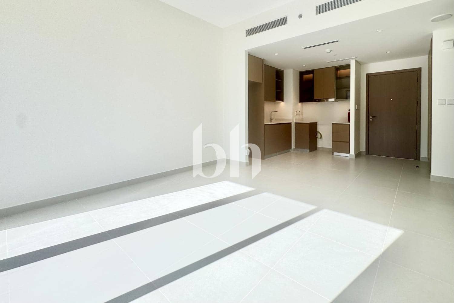 1 Bedroom Apartment in Cedar Building 4 - photo 2