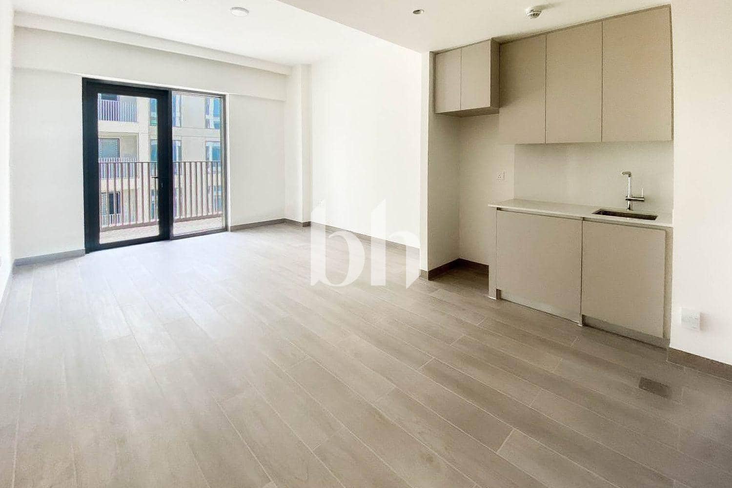 1 Bedroom Apartment in Orchid at Creek Beach Building 2 - photo 2