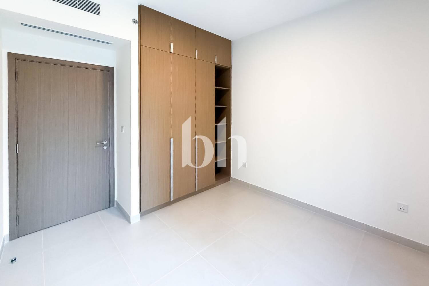 2 Bedroom Apartment in Mangrove Building 2 - photo 2