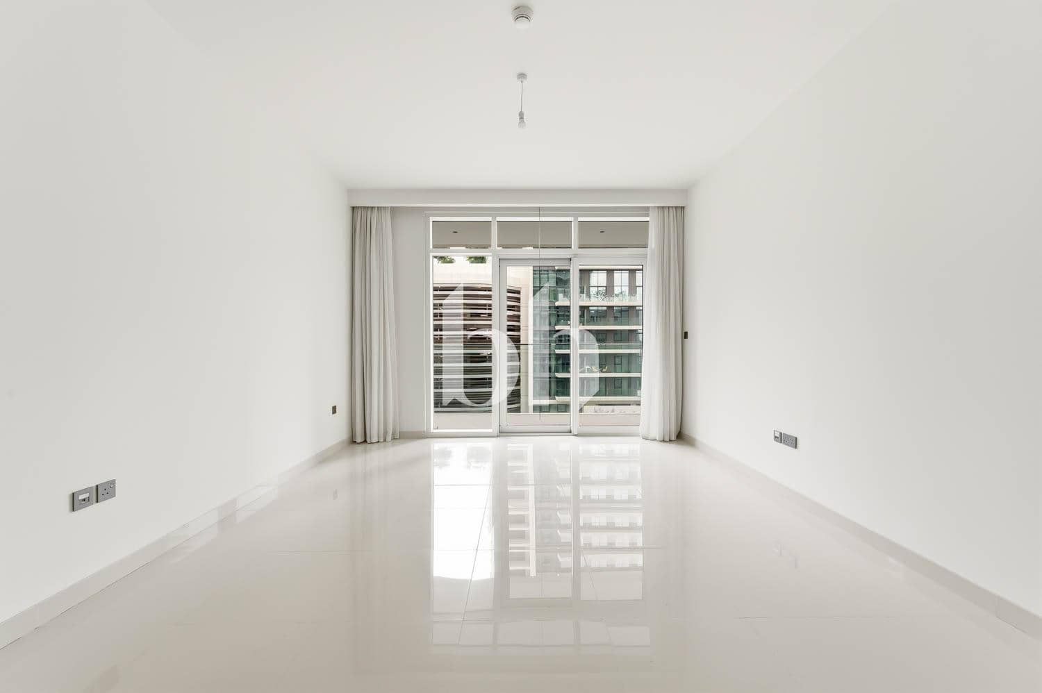 1 Bedroom Apartment in Sunrise Bay Tower 2 - photo 2