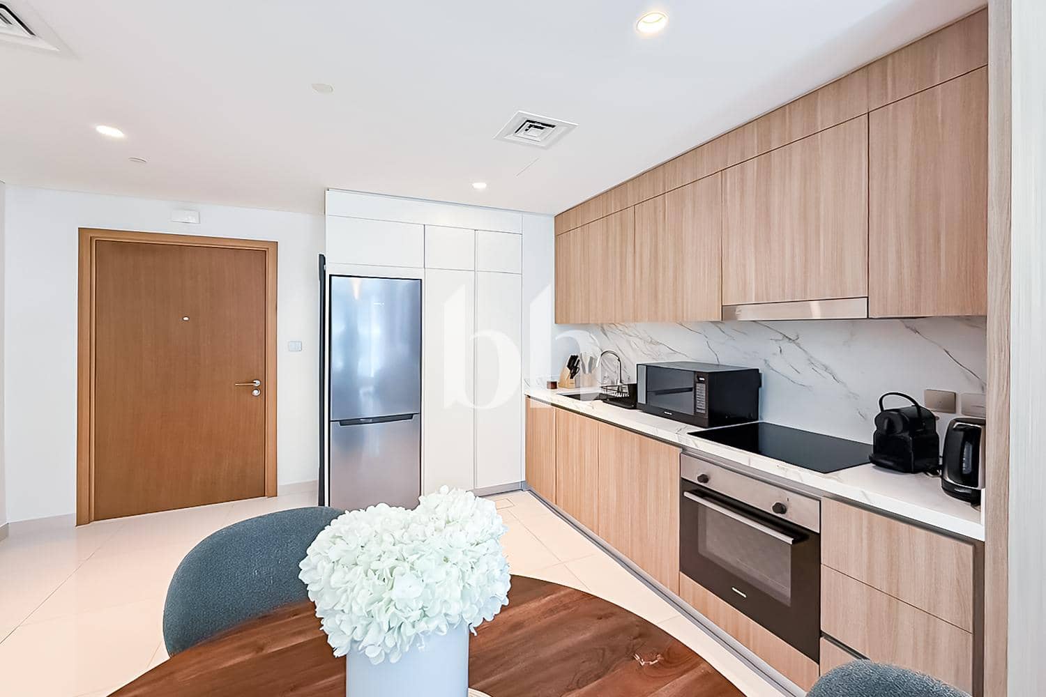 1 Bedroom Apartment in Beach Vista Tower 2 - photo 2