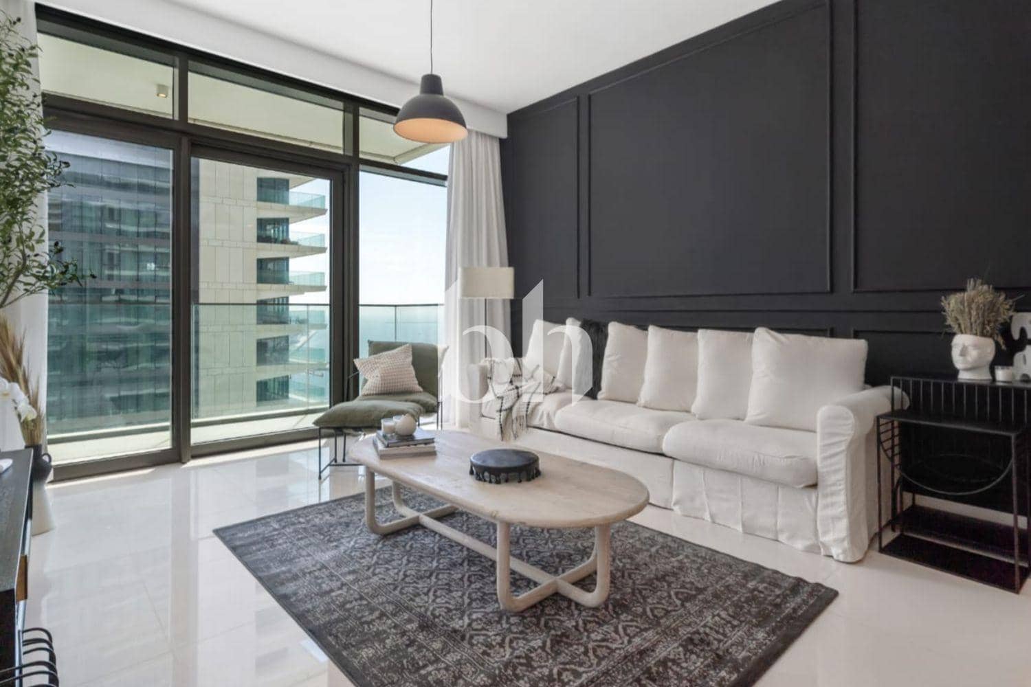 2 Bedroom Apartment in Beach Vista Tower 2