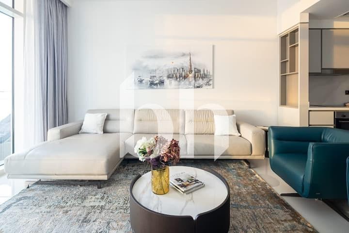 2 Bedroom Apartment in Sunrise Bay Tower 1