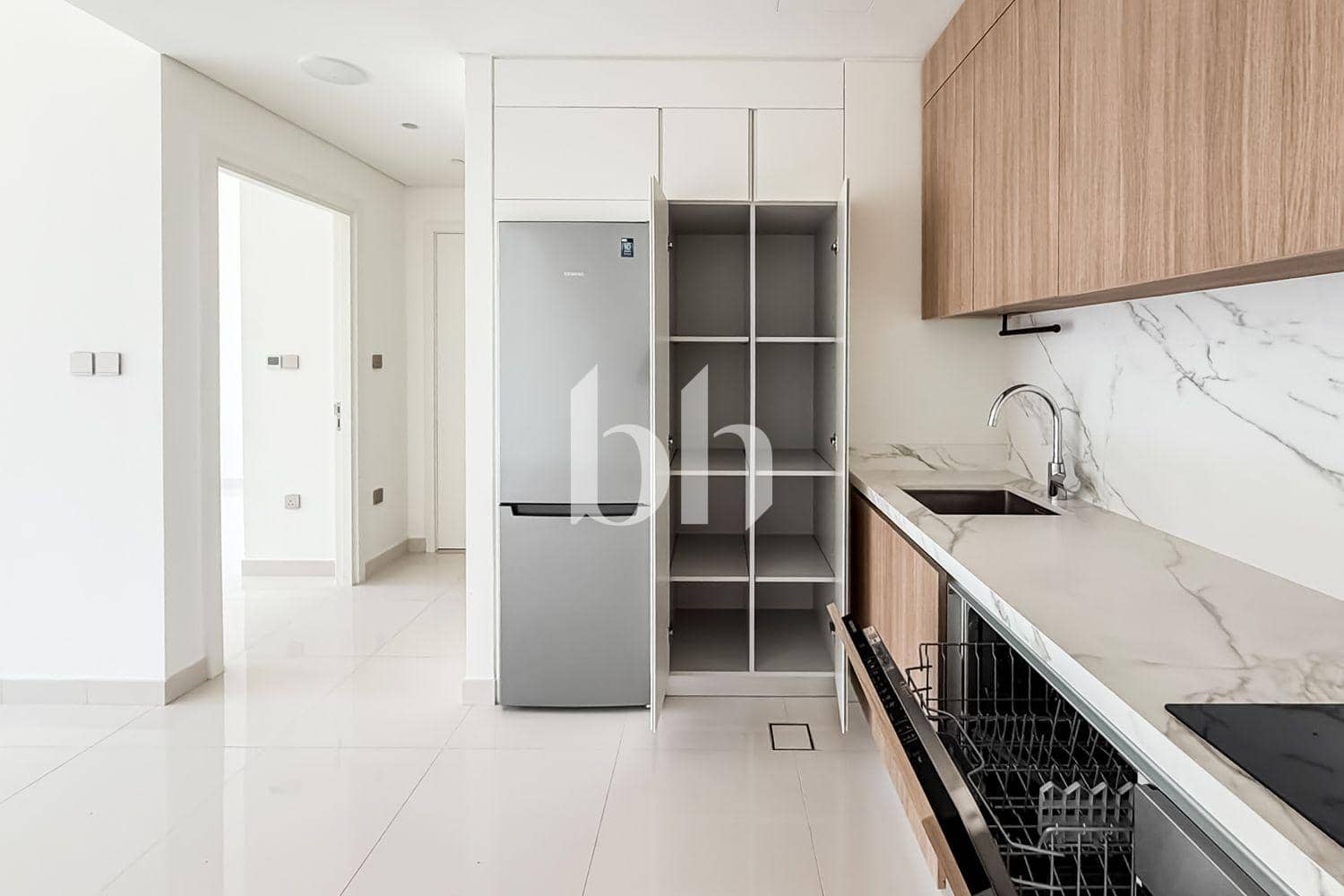 1 Bedroom Apartment in Beach Vista Tower 2 - photo 1