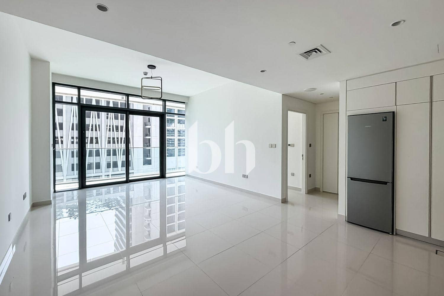 1 Bedroom Apartment in Beach Vista Tower 2 - photo 2