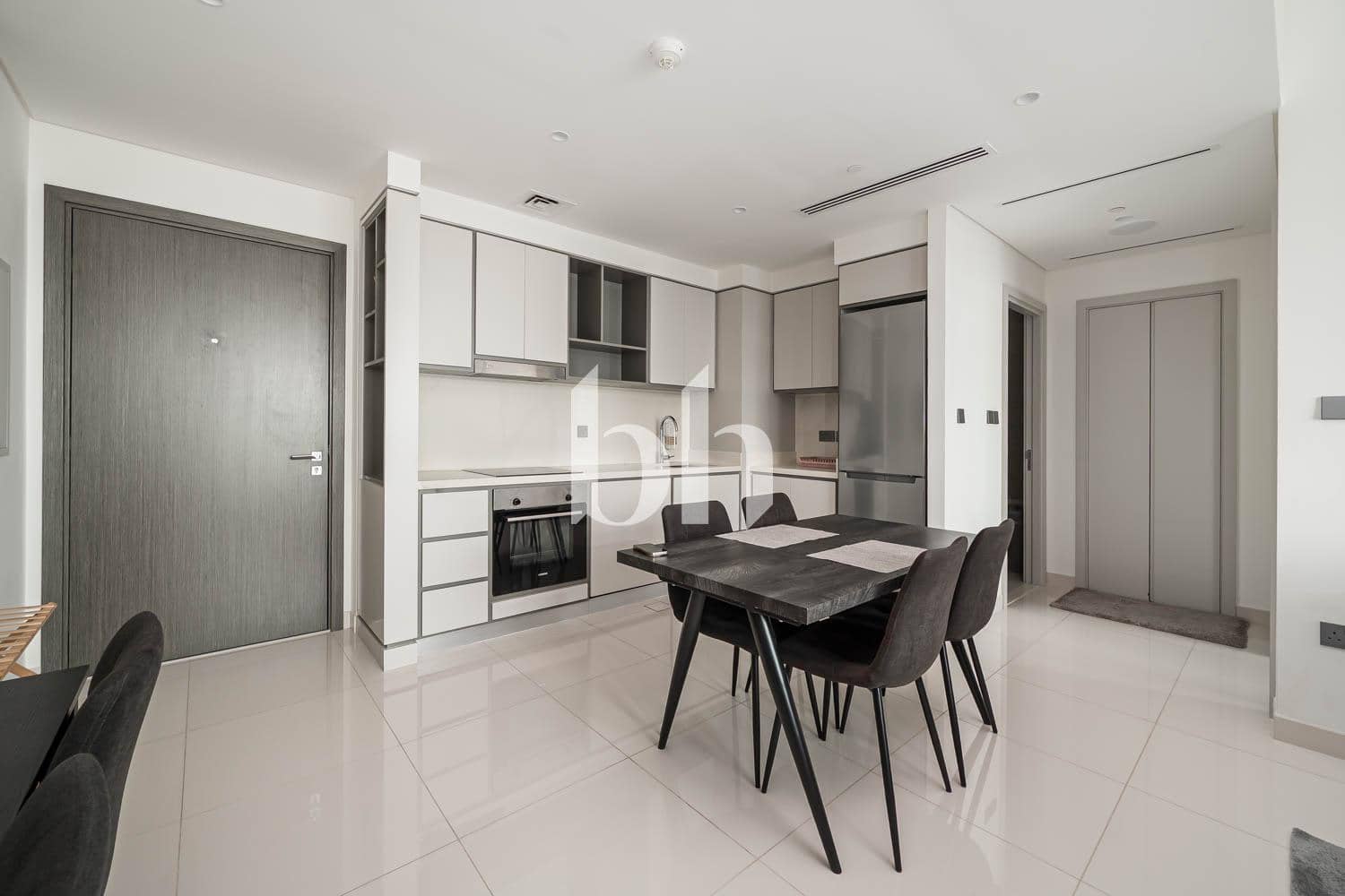 1 Bedroom Apartment in Sunrise Bay Tower 1 - photo 2