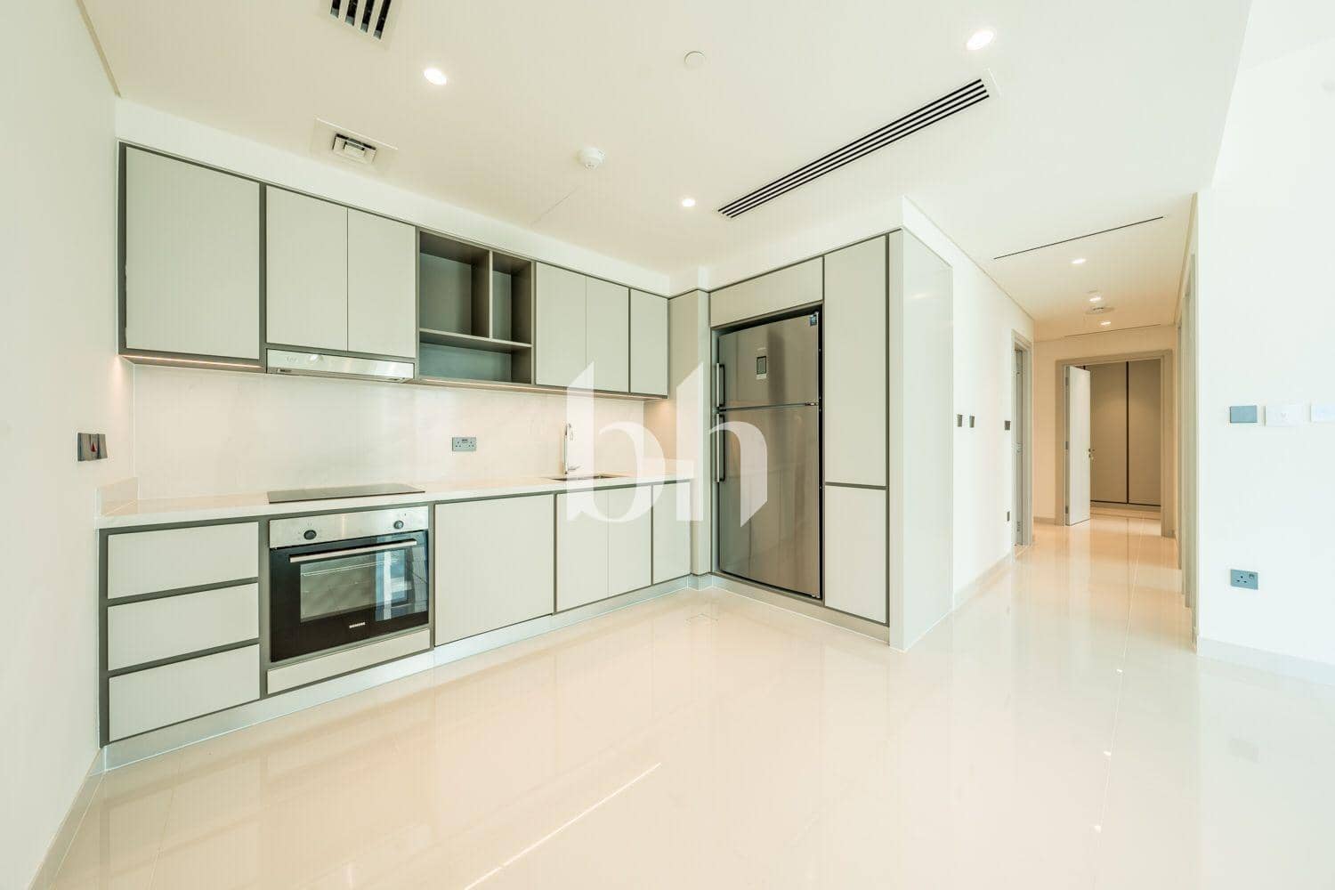 2 Bedroom Apartment in Sunrise Bay Tower 2 - photo 2