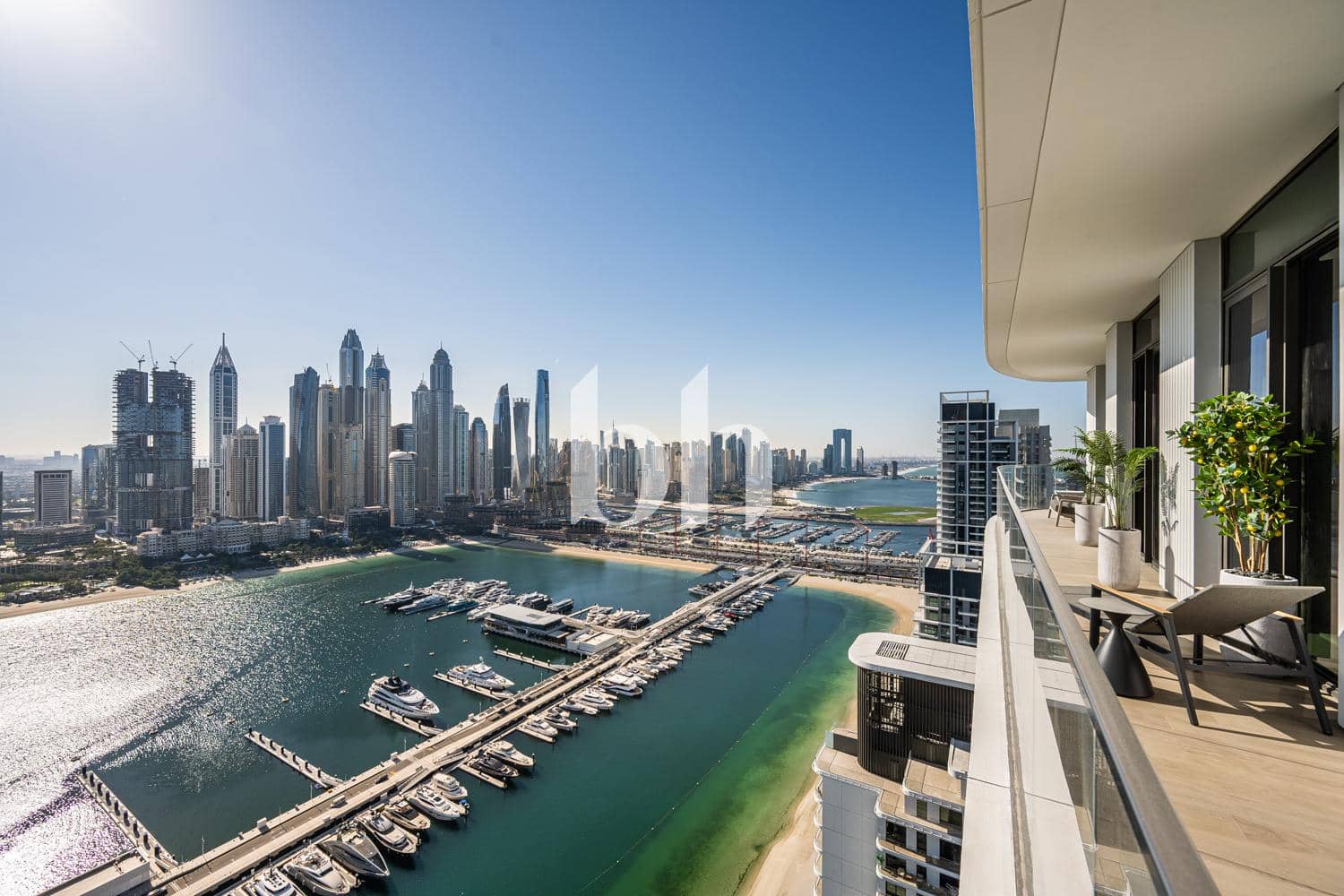 4 Bedroom Apartment in Palace Beach Residence Tower 2