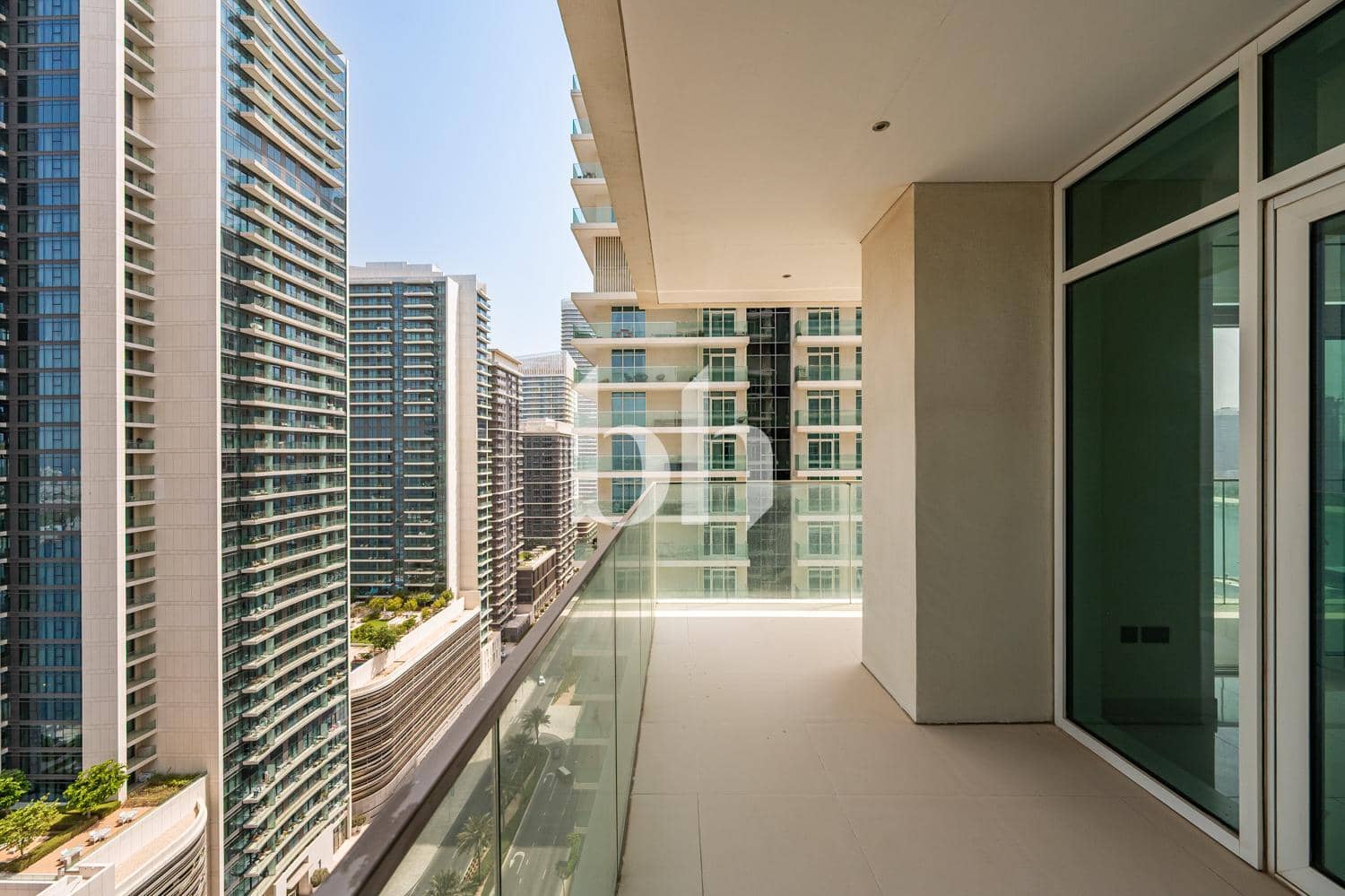 2 Bedroom Apartment in Sunrise Bay Tower 1 - photo 2