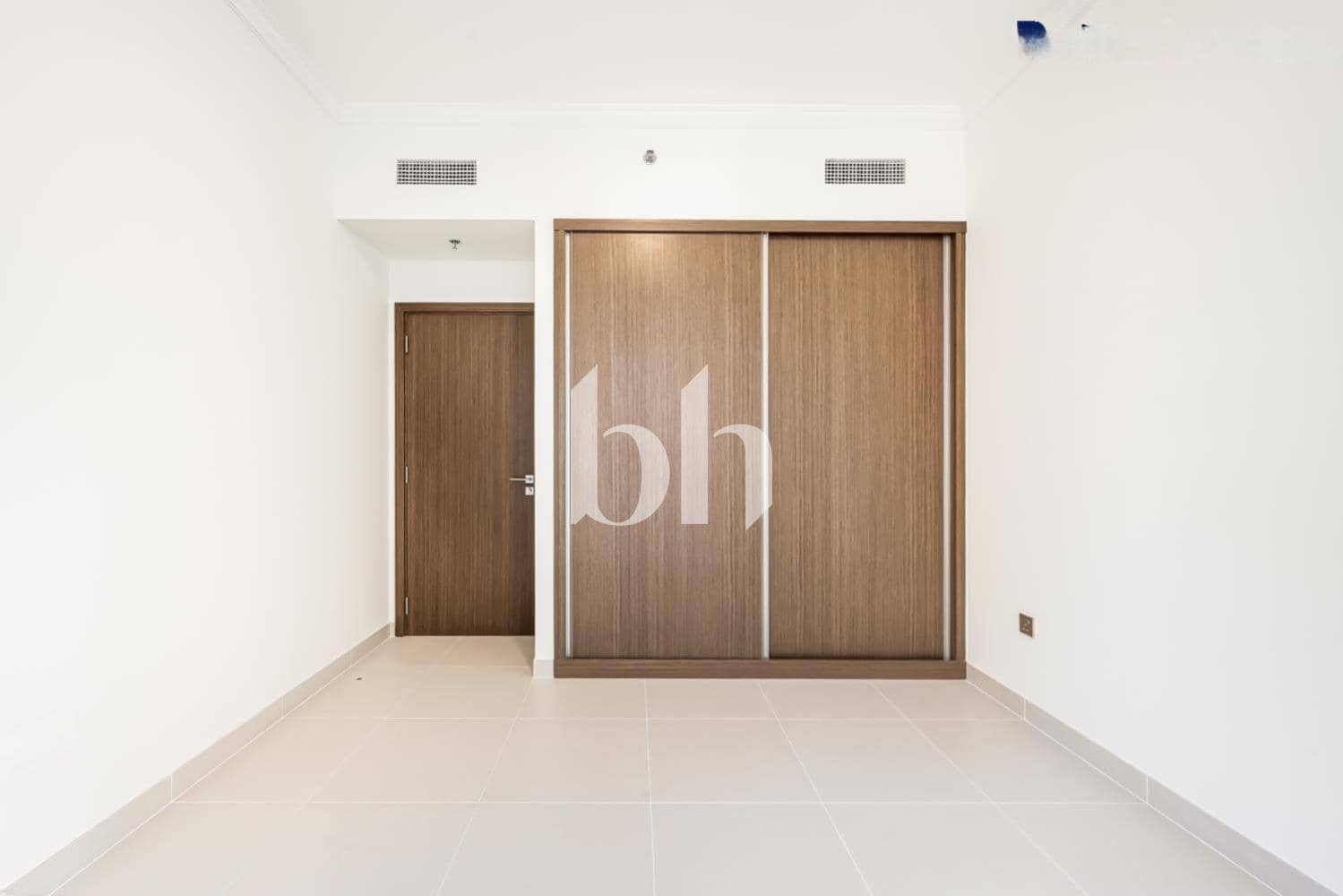 1 Bedroom Apartment in Palace Beach Residence Tower 2 - photo 2