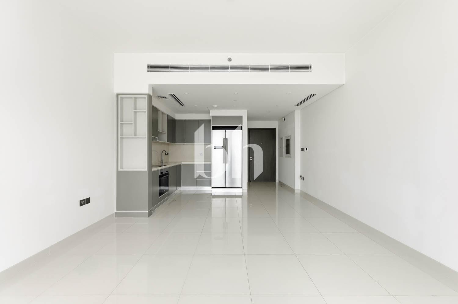 2 Bedroom Apartment in Sunrise Bay Tower 1 - photo 2