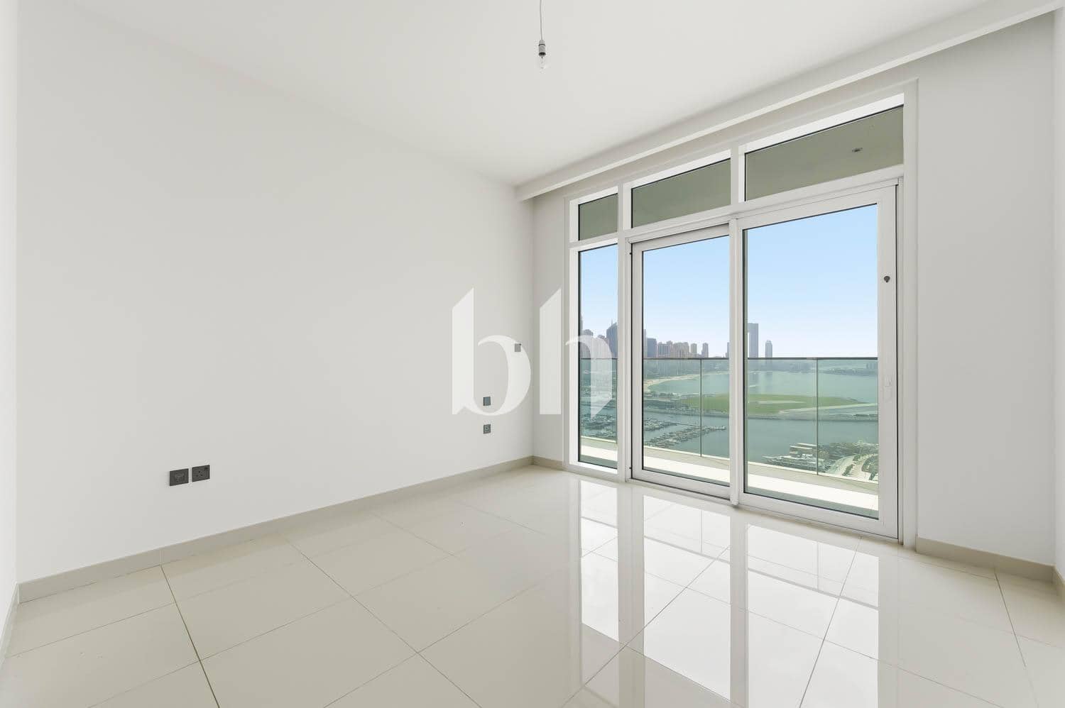 2 Bedroom Apartment in Sunrise Bay Tower 1 - photo 1