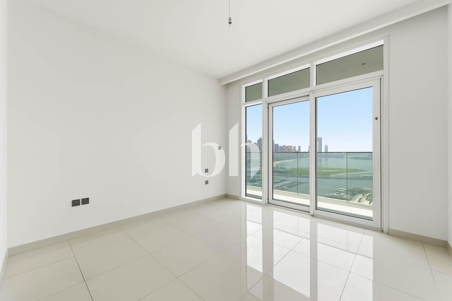 2 Bedroom Apartment in Sunrise Bay Tower 1 - photo 1