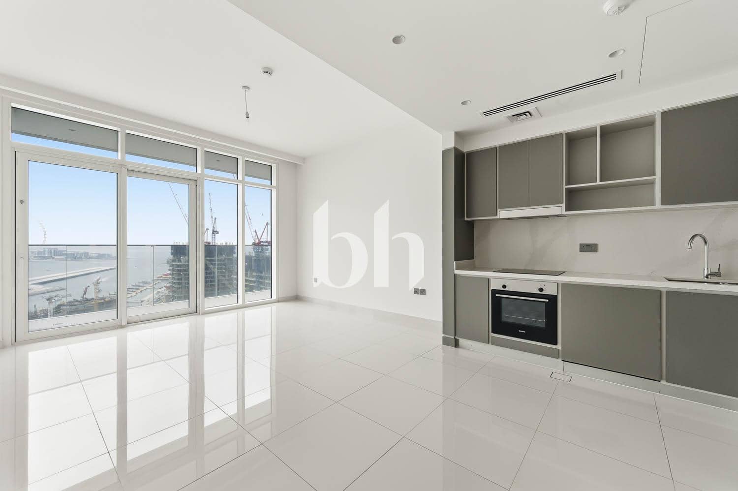 2 Bedroom Apartment in Sunrise Bay Tower 1