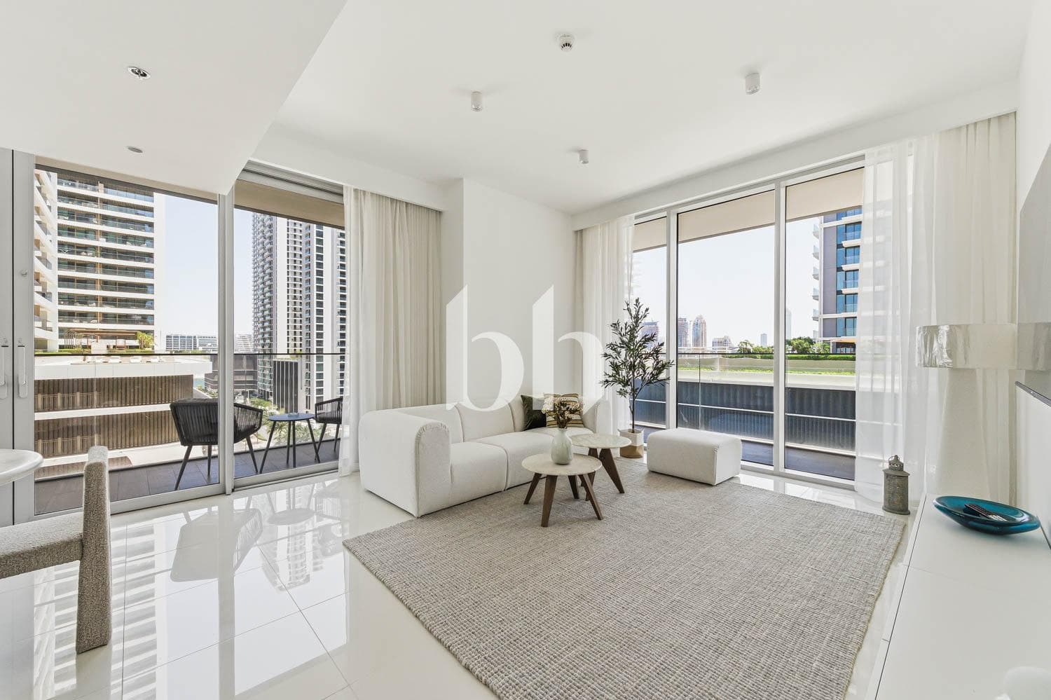 2 Bedroom Apartment in Beach Isle Tower 2 - photo 2