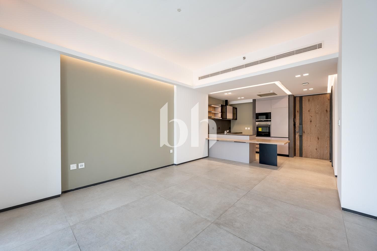 1 Bedroom Apartment in The Terraces South - photo 2