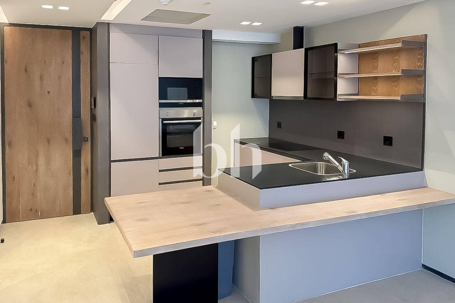 1 Bedroom Apartment in The Terraces South - photo 2