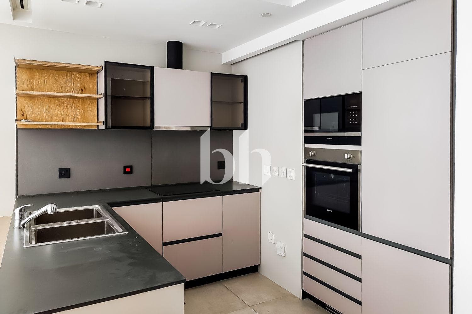 2 Bedroom Apartment in The Terraces South - photo 2