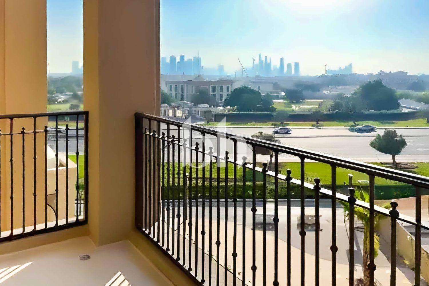 1 Bedroom Apartment in Al Jazi 2 - photo 1