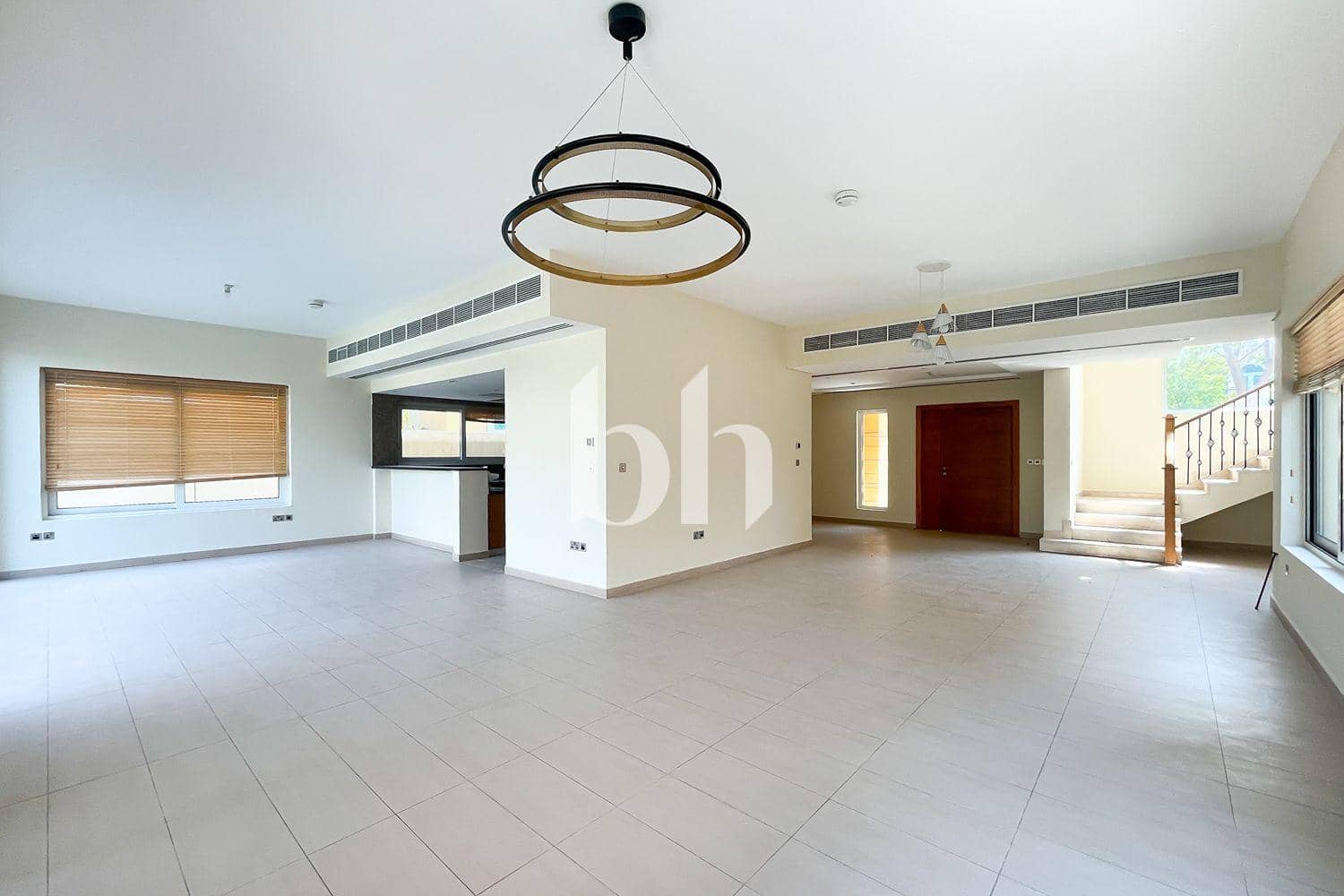 4 Bedroom Villa in District 9 Legacy Nova