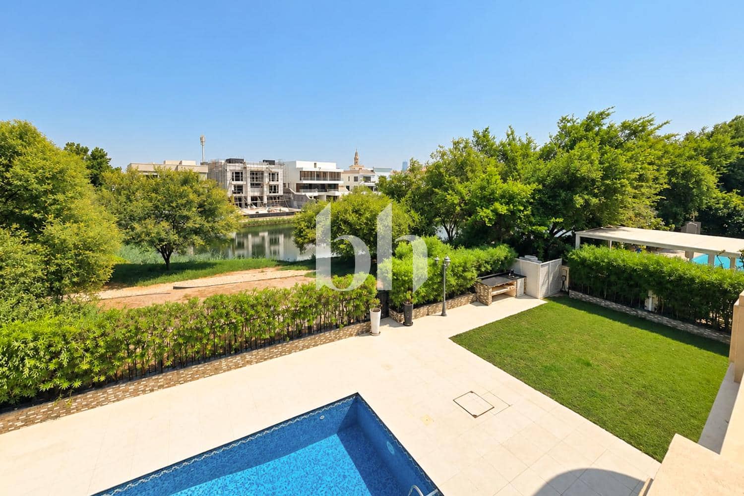 4 Bedroom Villa in Garden Hall