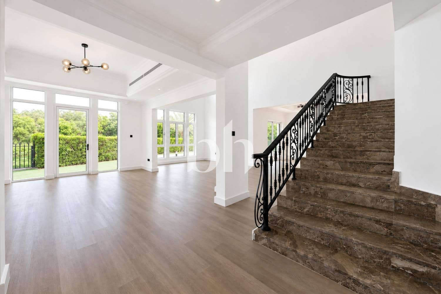 4 Bedroom Villa in Entertainment Foyer - photo 1